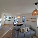 Villa House Szteklin